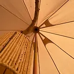 Lyxtält Cozy Garden Glamping *