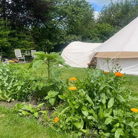 Cozy Garden Glamping Luxe tent Svendborg