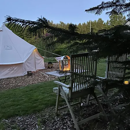 Cozy Garden Glamping 스벤보르