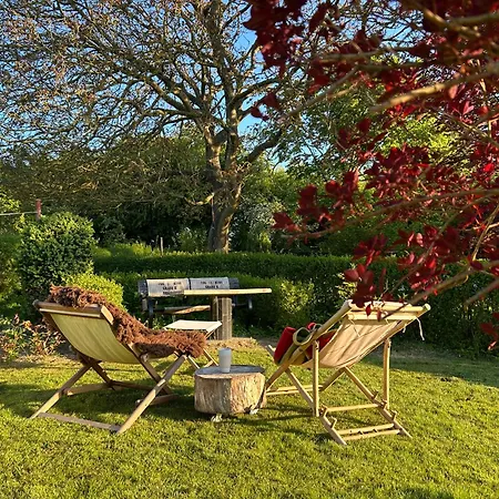 Cozy Garden Glamping 스벤보르